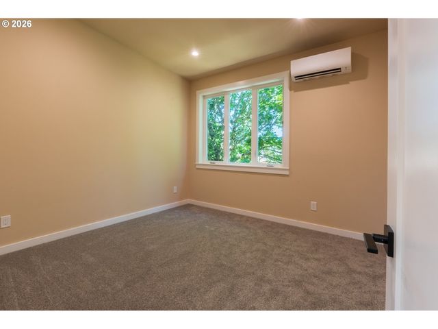 5122 Se 66TH Ave, Portland, OR 97206