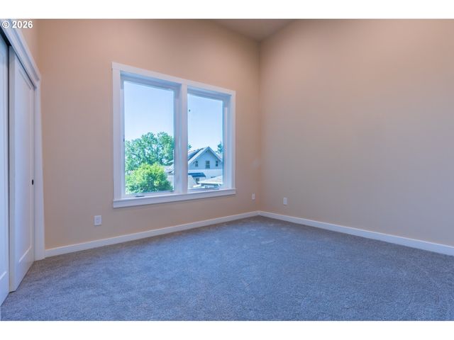 5122 Se 66TH Ave, Portland, OR 97206