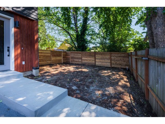 5122 Se 66TH Ave, Portland, OR 97206