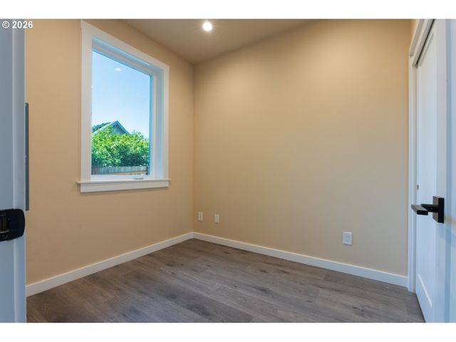 5122 Se 66TH Ave, Portland, OR 97206