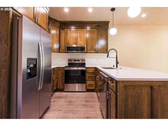 5122 Se 66TH Ave, Portland, OR 97206