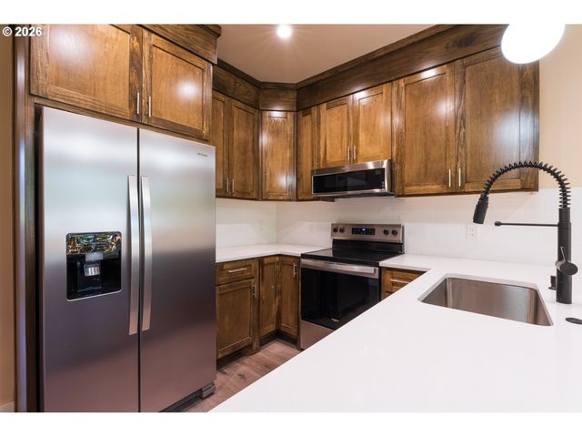 5122 Se 66TH Ave, Portland, OR 97206