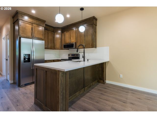 5122 Se 66TH Ave, Portland, OR 97206