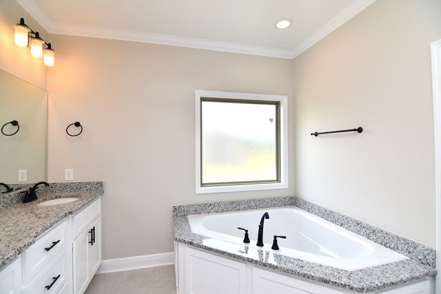 5136 Judge Logue Road, Newton, AL 36352