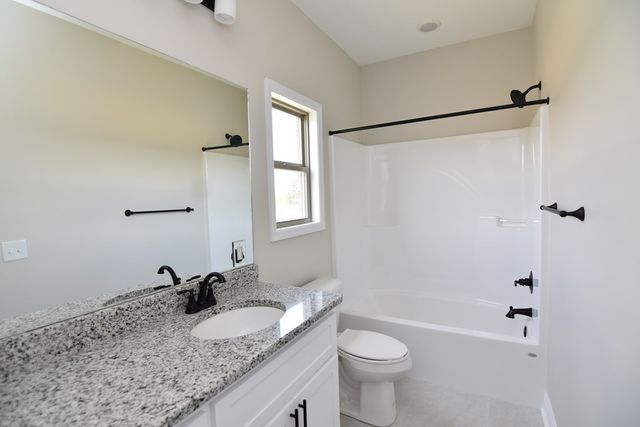 5136 Judge Logue Road, Newton, AL 36352