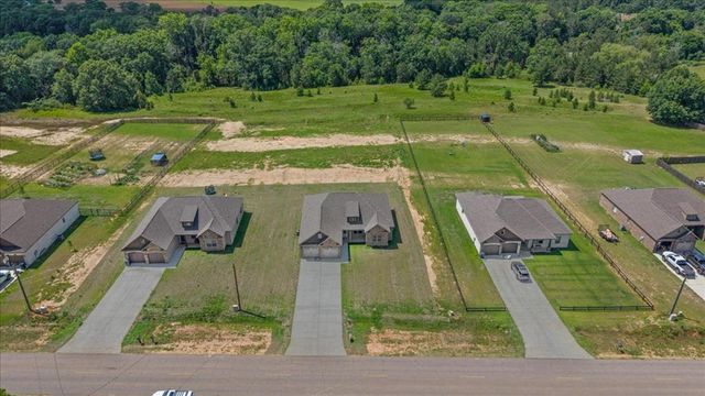 5136 Judge Logue Road, Newton, AL 36352