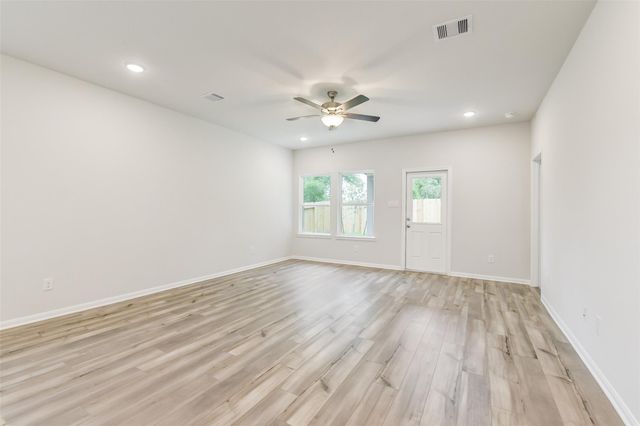 2101 Caney Creek Lane, Conroe, TX 77301