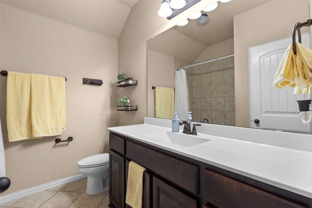 129 High Vista Road, Decatur, TX 76234