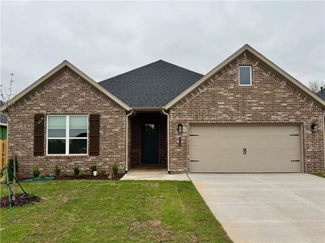 2116 Porter Street, Pea Ridge, AR 72751