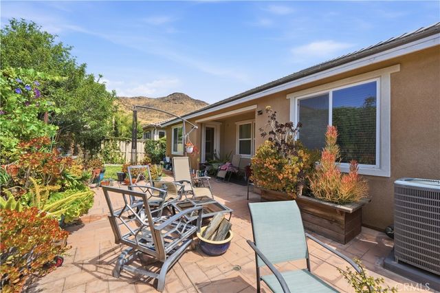 34343 Blossoms, Lake Elsinore, CA 92532