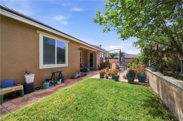 34343 Blossoms, Lake Elsinore, CA 92532