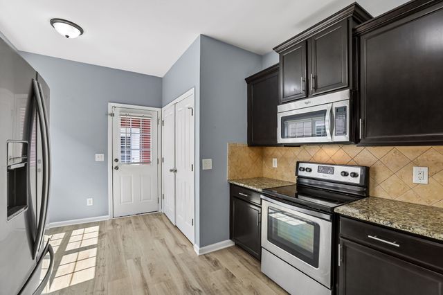 3027 Bienville Dr, Smyrna, TN 37167
