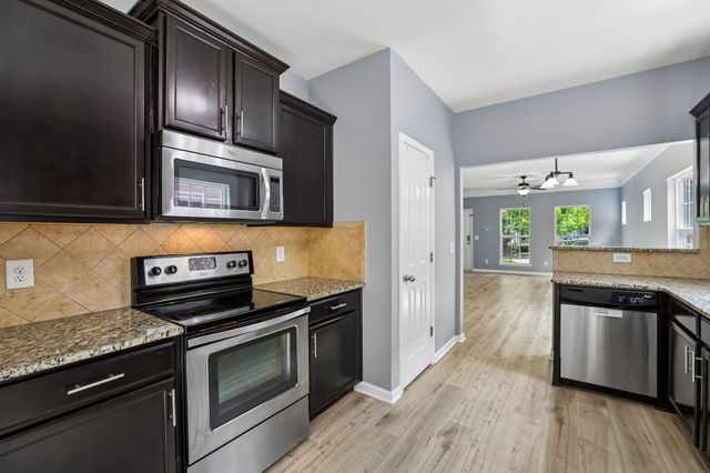 3027 Bienville Dr, Smyrna, TN 37167