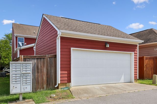 3027 Bienville Dr, Smyrna, TN 37167