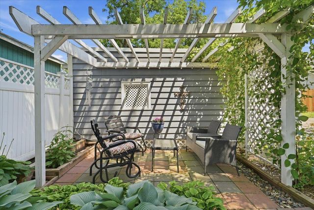 413 E 1st Street, New Richmond, WI 54017