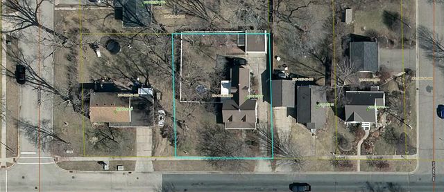 413 E 1st Street, New Richmond, WI 54017