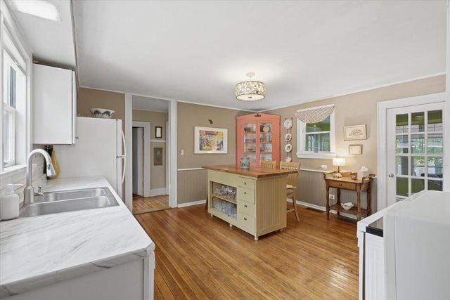 413 E 1st Street, New Richmond, WI 54017