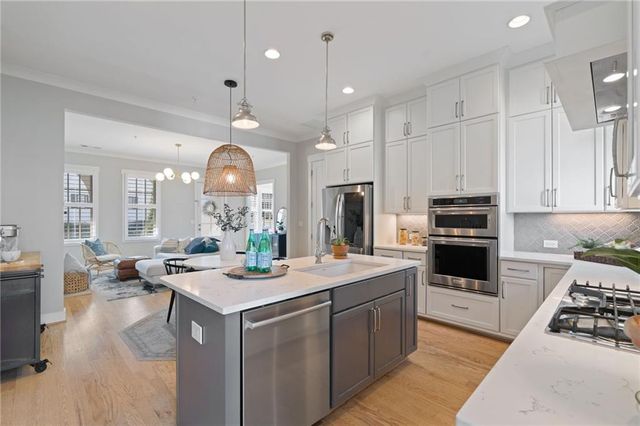 228 Dawson Drive, Woodstock, GA 30188