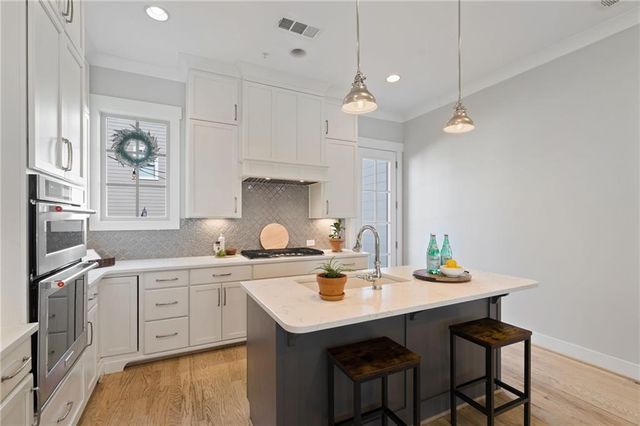 228 Dawson Drive, Woodstock, GA 30188