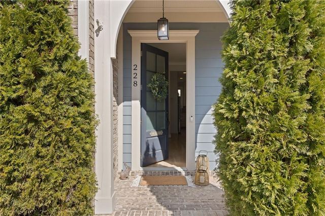 228 Dawson Drive, Woodstock, GA 30188