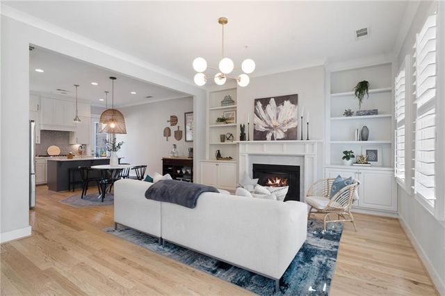 228 Dawson Drive, Woodstock, GA 30188