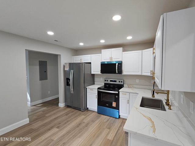 296 Greenwood Circle, Madisonville, TN 37354