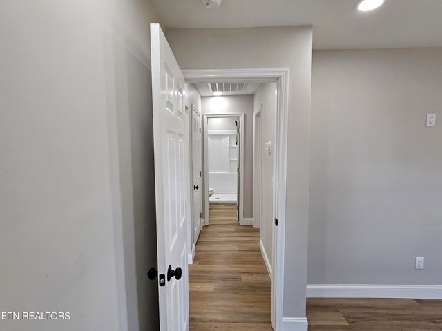 296 Greenwood Circle, Madisonville, TN 37354