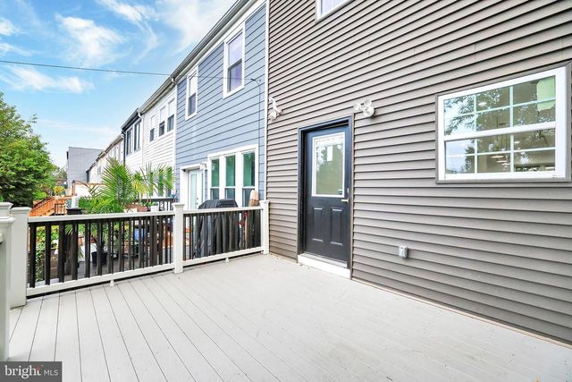 623 LONGFELLOW ST NW, Washington, DC 20011