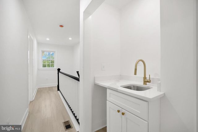 623 LONGFELLOW ST NW, Washington, DC 20011