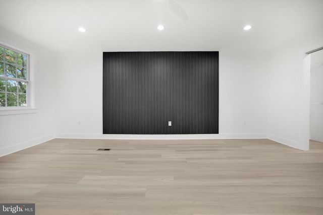 623 LONGFELLOW ST NW, Washington, DC 20011