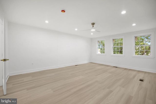 623 LONGFELLOW ST NW, Washington, DC 20011