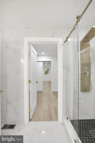 623 LONGFELLOW ST NW, Washington, DC 20011