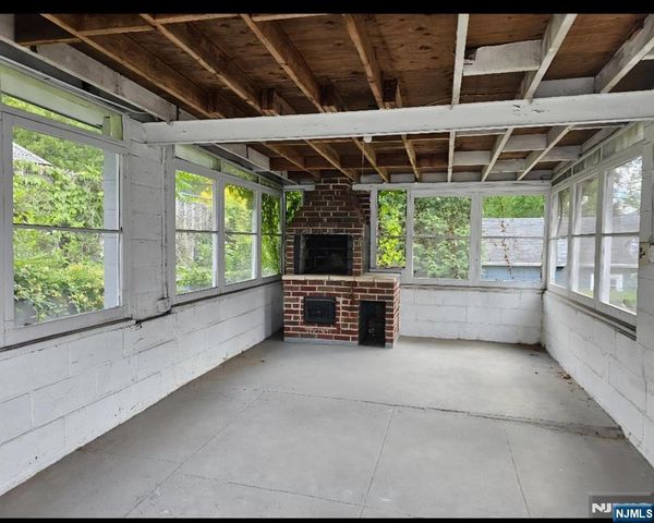 88 Woodland Avenue, Rutherford, NJ 07070