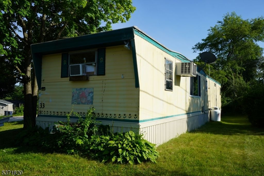 33 Acadia Dr, Lafayette Twp., NJ 07848
