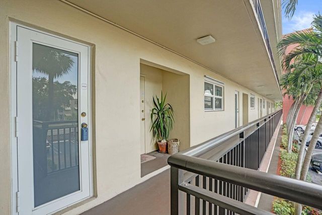 2350 NE 14th Street Causeway 203, Pompano Beach, FL 33062