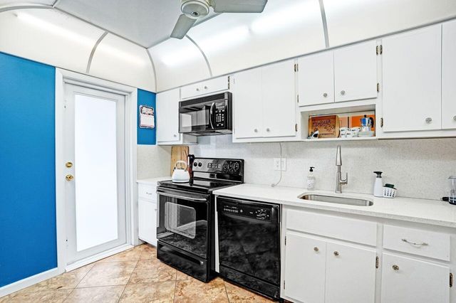 2350 NE 14th Street Causeway 203, Pompano Beach, FL 33062