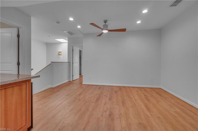 257 W Freemason ST, Norfolk, VA 23510