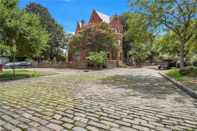 257 W Freemason ST, Norfolk, VA 23510