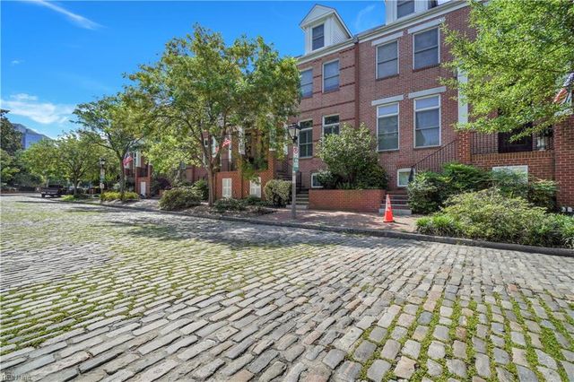 257 W Freemason ST, Norfolk, VA 23510