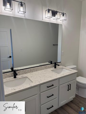 6207 S Hunt Pl Place, Sioux Falls, SD 57106