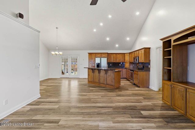 12611 Bernay Pl, Louisville, KY 40243