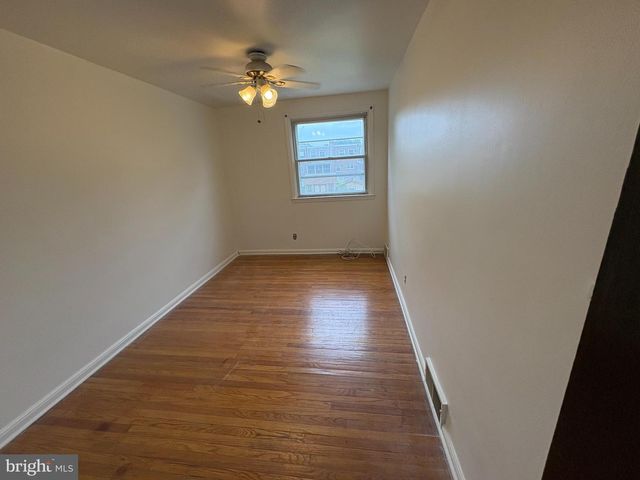 1053 TAYLOR DR, Folcroft, PA 19032