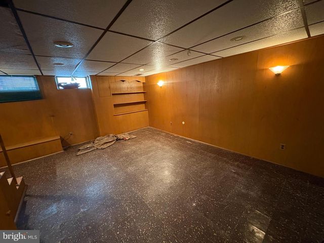 1053 TAYLOR DR, Folcroft, PA 19032