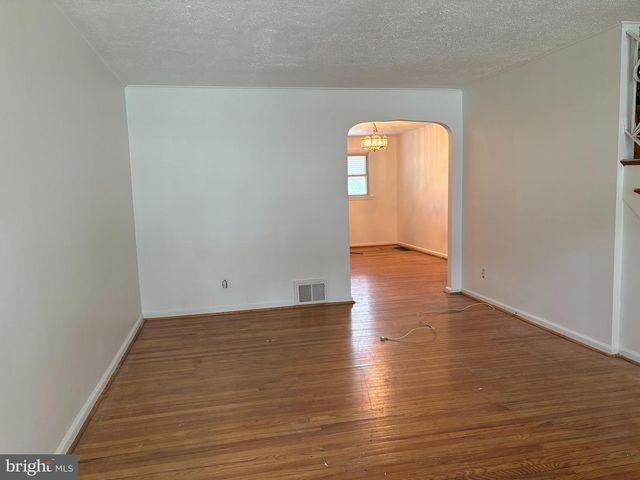 1053 TAYLOR DR, Folcroft, PA 19032