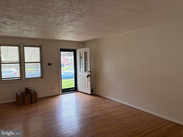 1053 TAYLOR DR, Folcroft, PA 19032