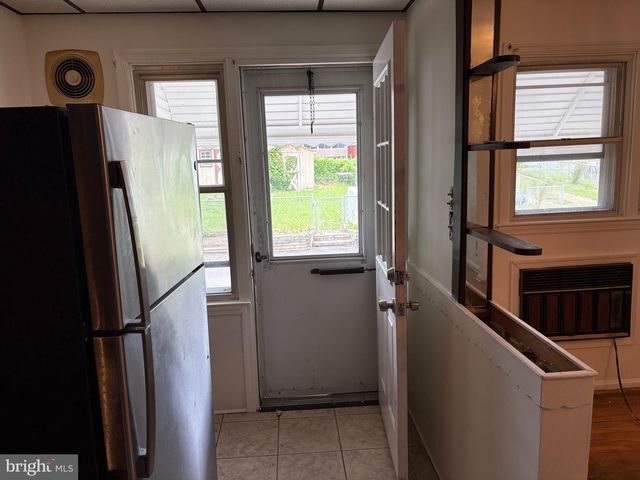 1053 TAYLOR DR, Folcroft, PA 19032