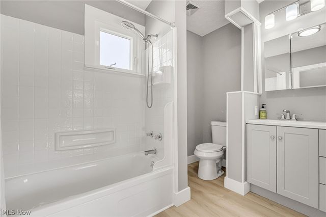 12313 Alexander Road, Cleveland, OH 44106