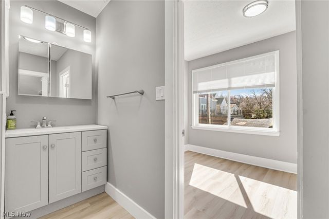 12313 Alexander Road, Cleveland, OH 44106