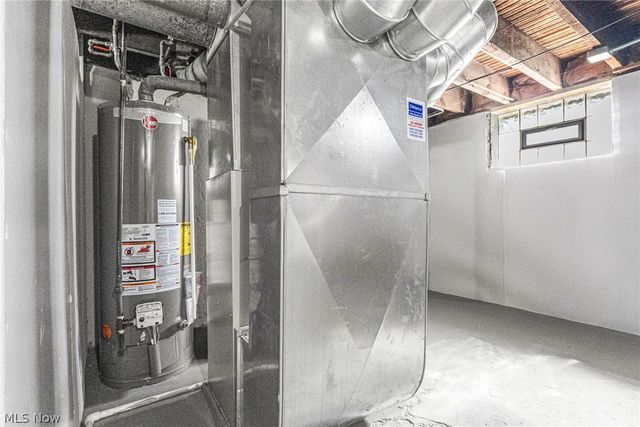 12313 Alexander Road, Cleveland, OH 44106