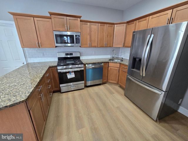 455 ROXBOROUGH AVE, Philadelphia, PA 19128